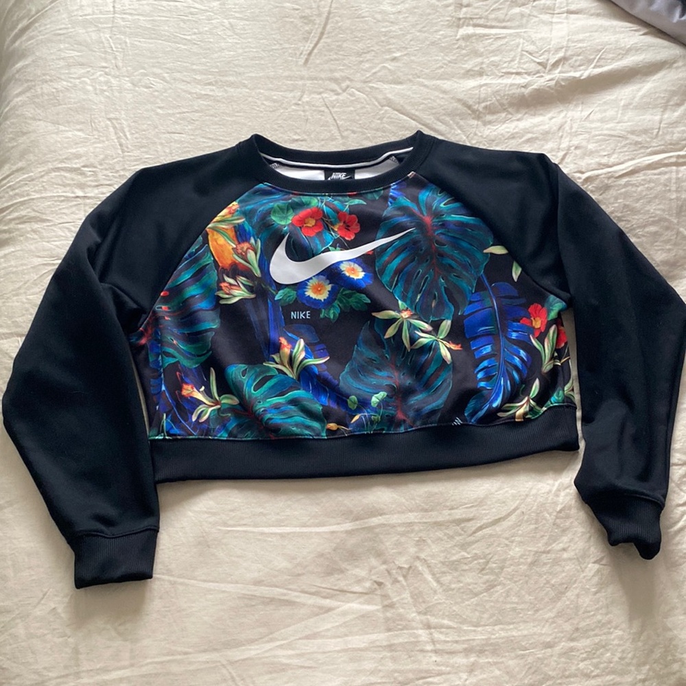 Long Sleeve Nike Crop Top